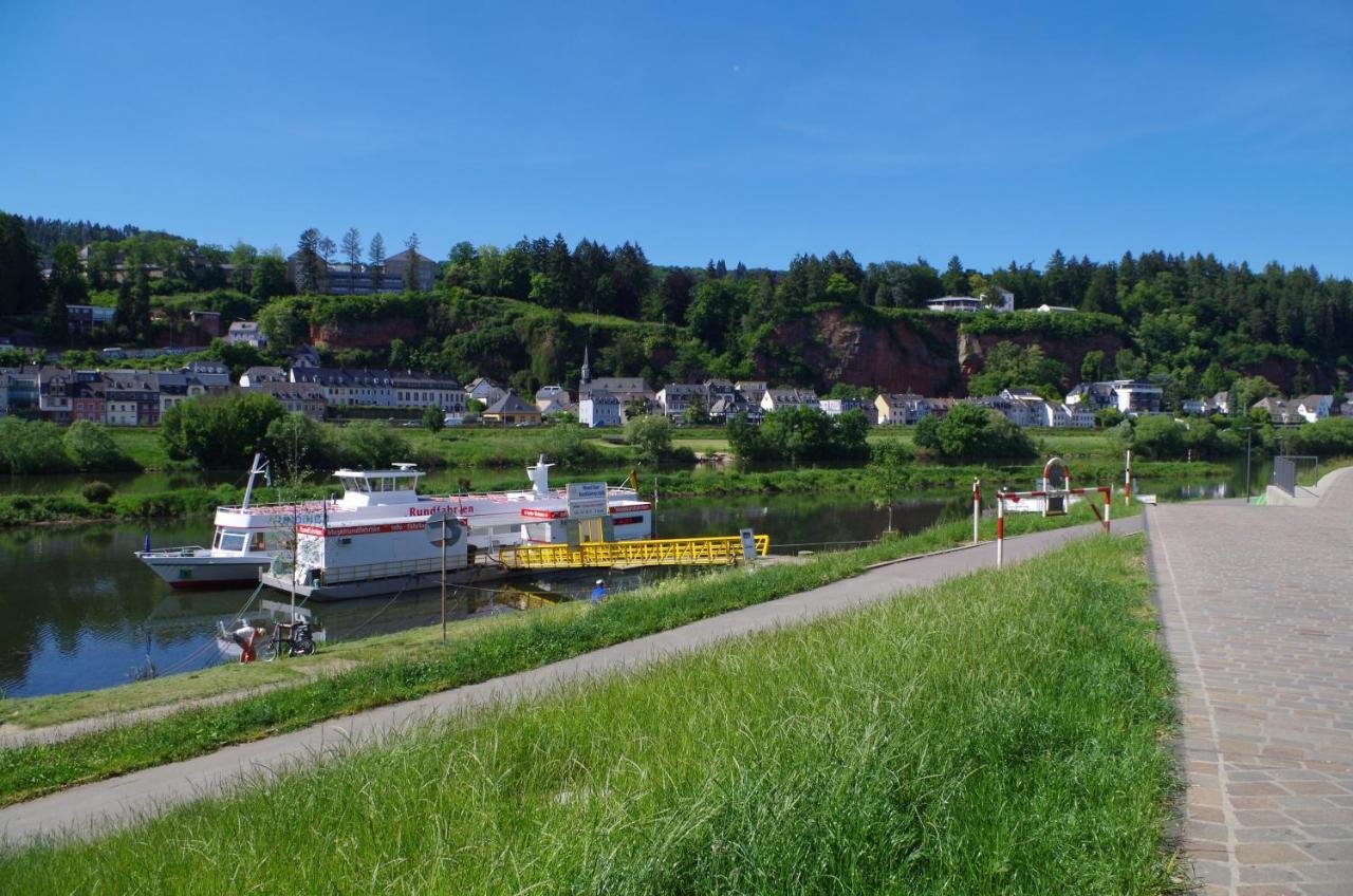 Villa Wohnen Am Ufer Der Mosel In Treviri Esterno foto
