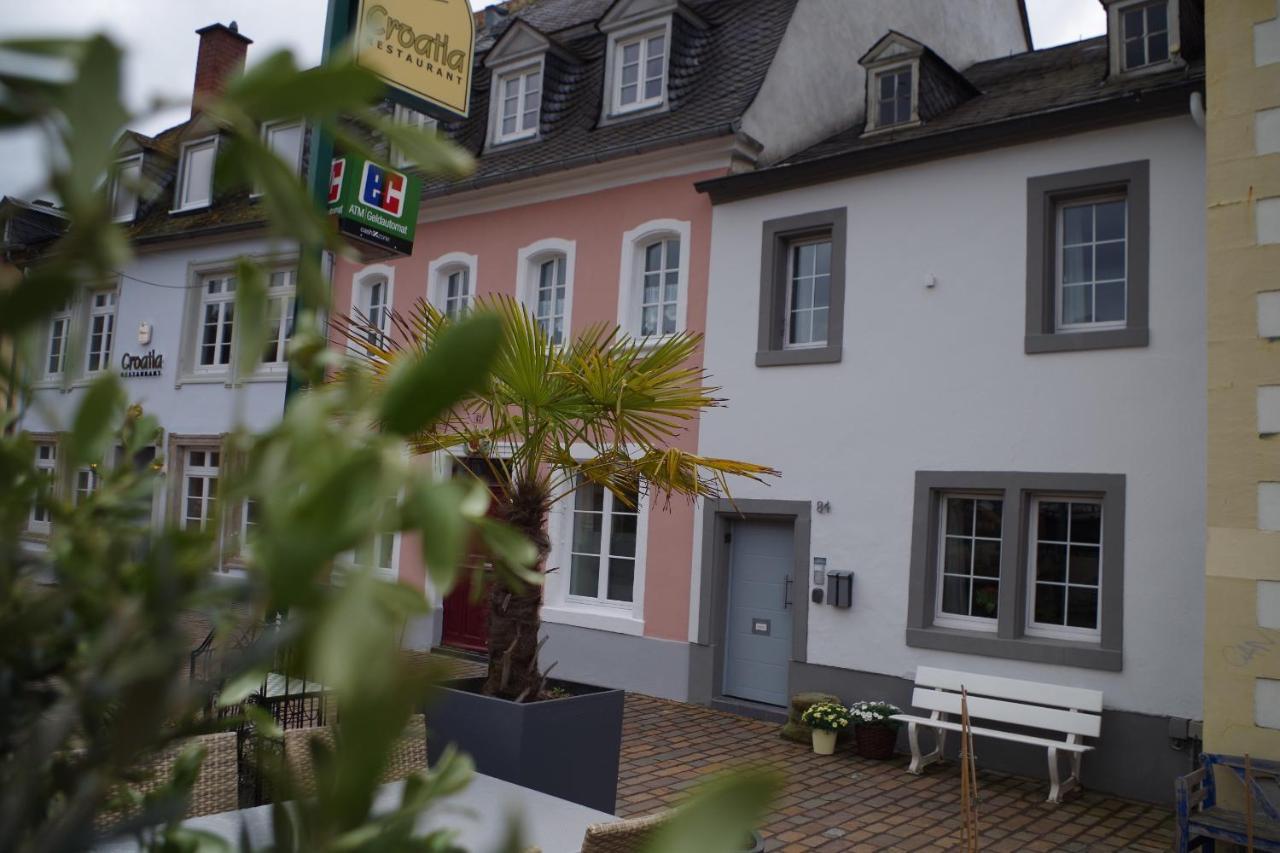 Villa Wohnen Am Ufer Der Mosel In Treviri Esterno foto